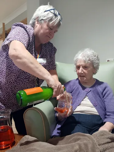 staying-cool-in-heatwave-care-home
